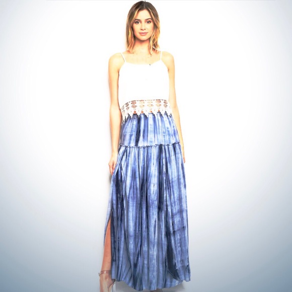 Closet Dresses & Skirts - SUMMER CLEARANCE INDIGO CITY LIGHTS MAXI SKIRT